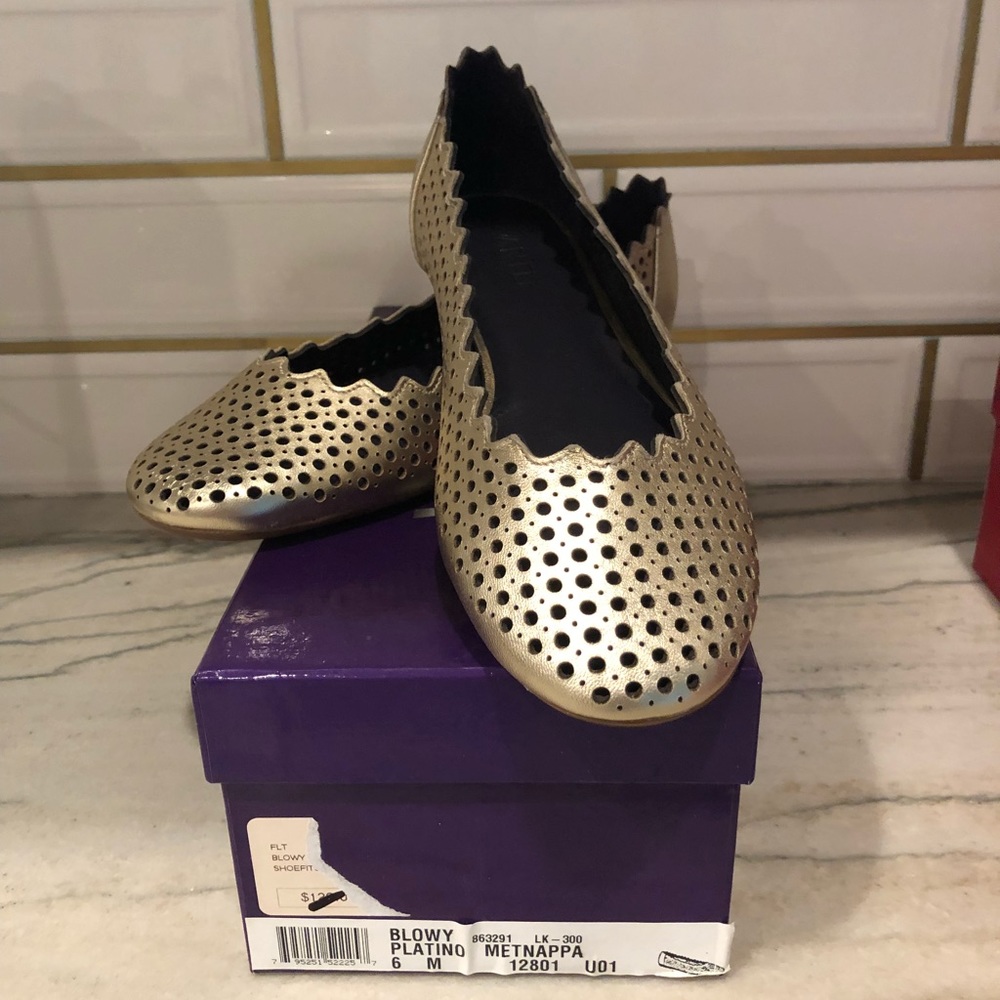 Metallic flat by Vaneli